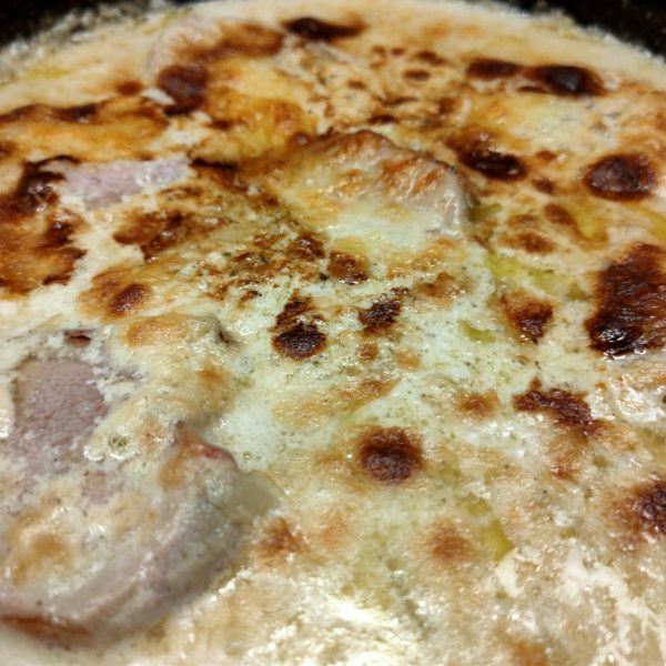 Filettopf mit Zwiebel-Sahne Sauce aus dem DutchOven - Hobby-Griller.de ...