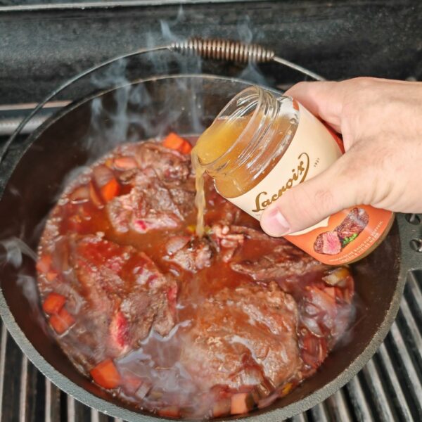 Ochsenbäckchen mit Portweinsauce aus dem DutchOven - Hobby-Griller.de ...