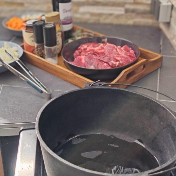 Ochsenbäckchen mit Portweinsauce aus dem DutchOven - Hobby-Griller.de ...